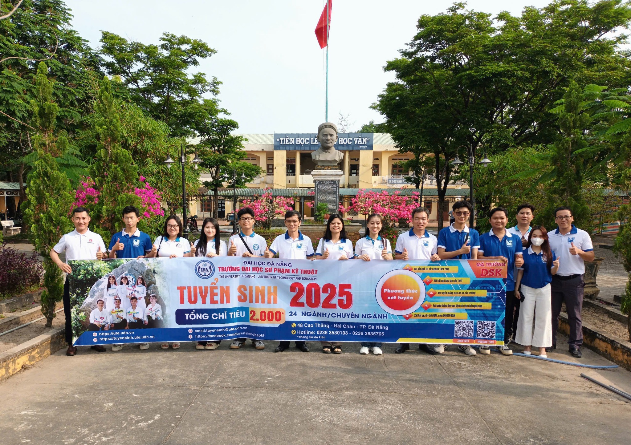 1 Tieu La.jpg