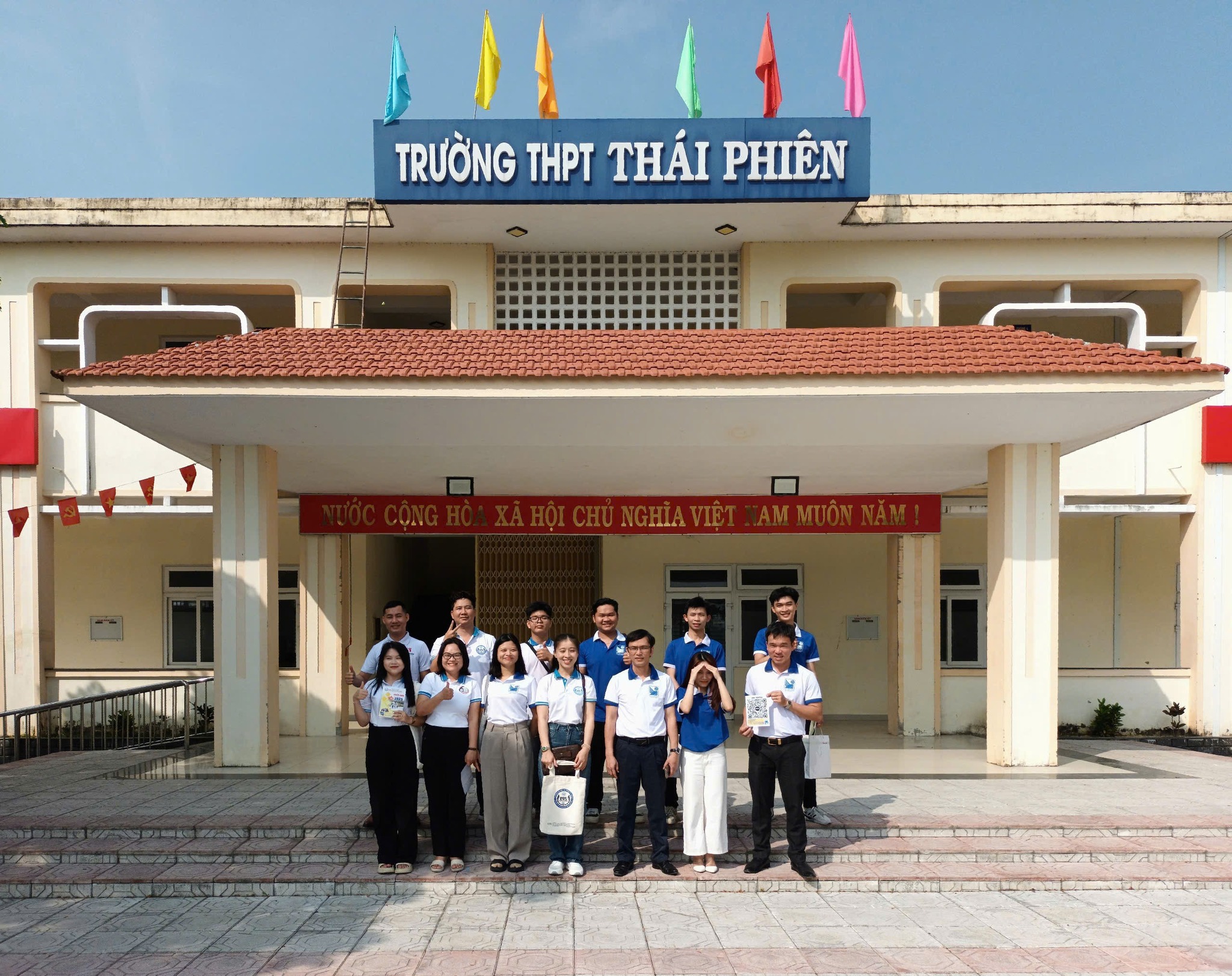 2 Thai Phien.jpg